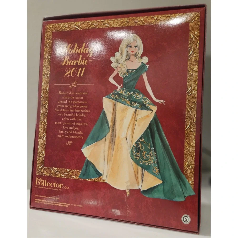 2011 MATTEL HOLIDAY BARBIE DOLL GREEN GOWN COLLECTOR T7914